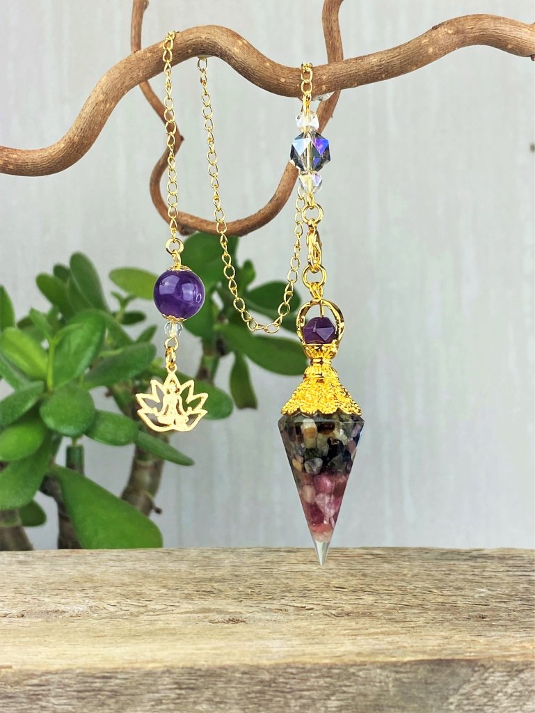 Pendel, Orgonit med Multi-Turmalin och guldfärgad kedja