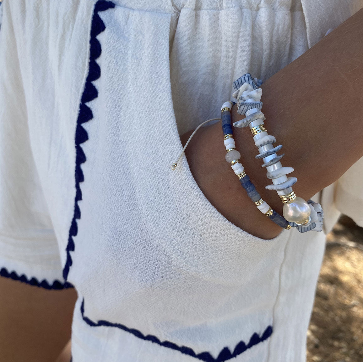 Armband med Blå Agat och Snäckskal, A&C Oslo