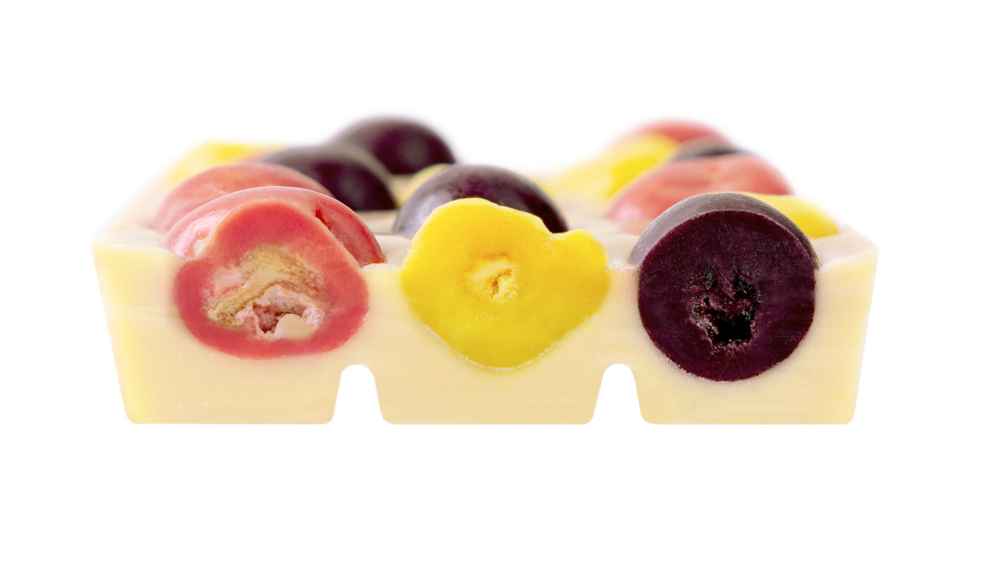Nötchoklad från Zotter; Vit choklad + Krispiga fruktbitar