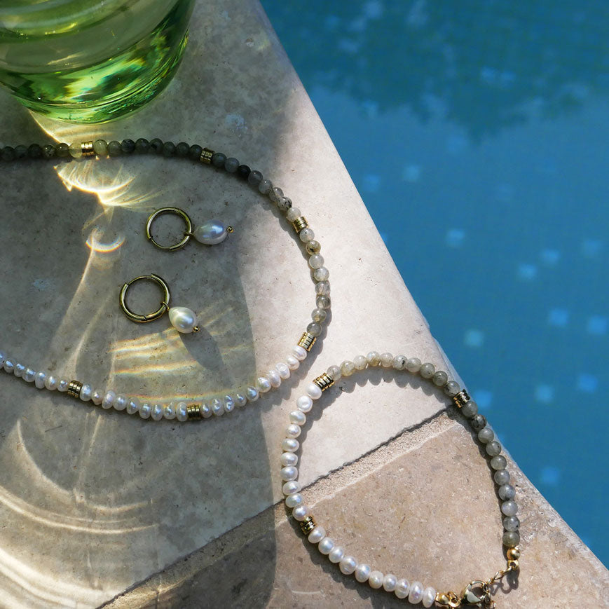 Armband med Labradorit och Sötvattenpärlor