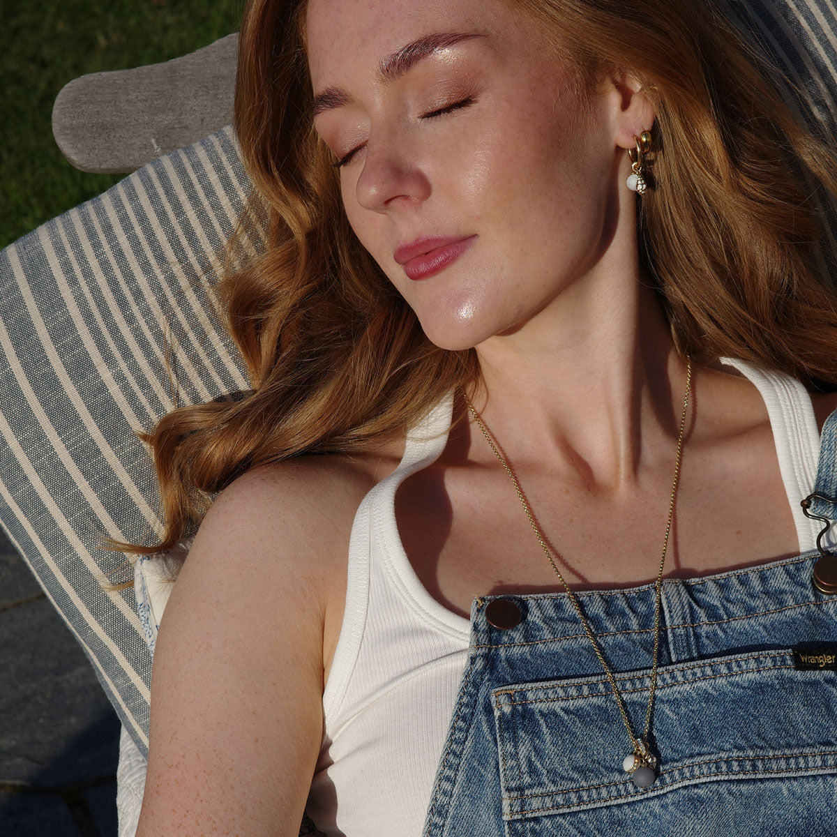 Örhängen med snäckformad berlock, A&C Oslo