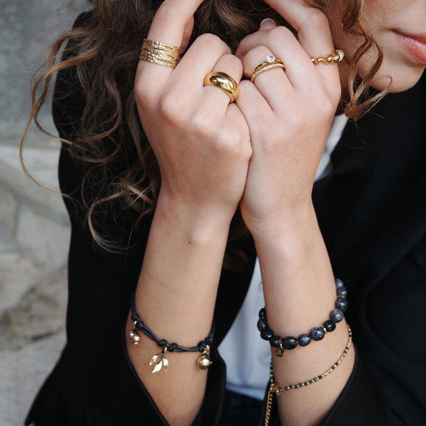 Tvåbandad ring med kristallstenar, A&C Oslo